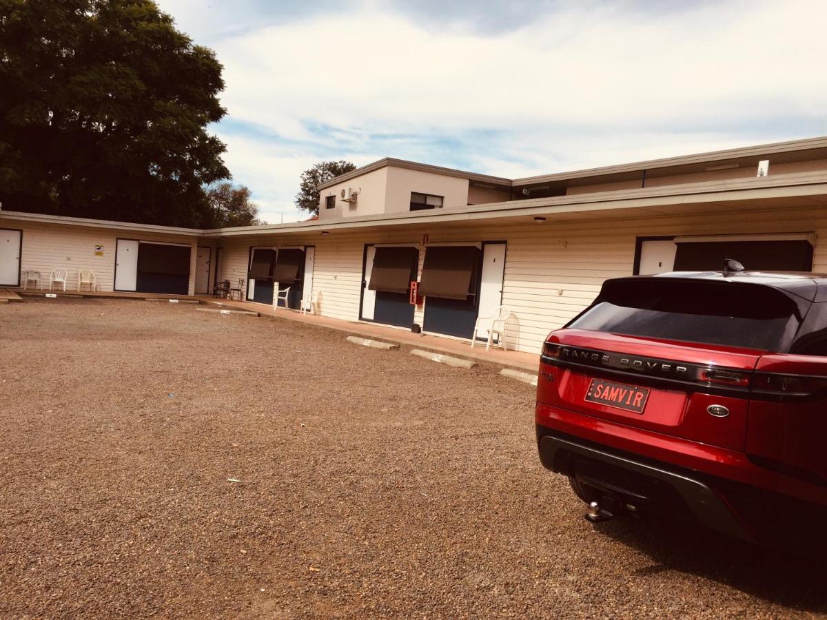 Red Cedar Motel Muswellbrook Zewnętrze zdjęcie