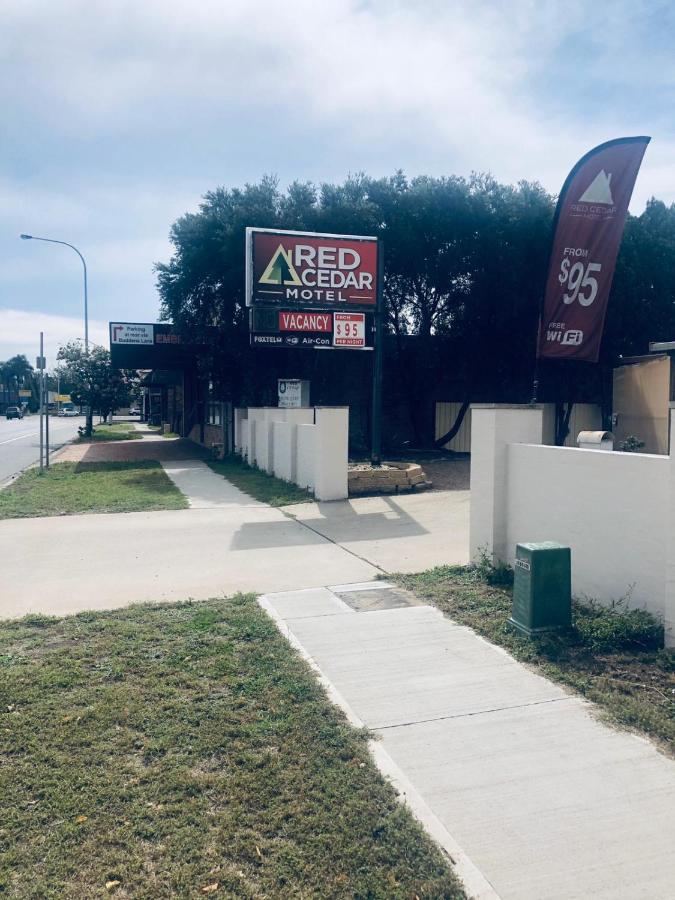 Red Cedar Motel Muswellbrook Zewnętrze zdjęcie